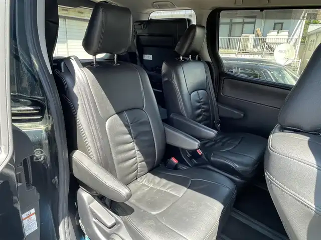 トヨタ ヴォクシー ZS 福岡県 2014(平26)年 9.7万km ブラッキッシュアゲハガラスフレーク (株)IDOMが運営する【じしゃロン八幡西店】の自社ローン専用車両になります。こちらは現金またはオートローンご利用時の価格です。自社ローンご希望の方は別途その旨お申付け下さい/社外ナビ　(アルパイン700W)/【Biuetooth・フルセグTV・DVD・CD】/後部座席用モニター　(TMX-R3000)/バックカメラ　/ＥＴＣ　/シートカバー/純正アルミホイール　　/純正リアスポイラー　/純正アルミホイール/両側パワースライドドア　/アイドリングストップ　/オートライト　/フロントフォグランプ