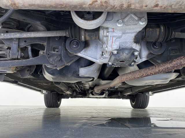 トヨタ ヤリスクロス Z 長野県 2020(令2)年 3.2万km ホワイトパールクリスタルシャイン ４WD/モデリスタエアロ/ディスプレイオーディオ/ナビキット/CD/DVDデッキ/　BT/USB/Miracast/バックカメラ/ビルトインETC/前後ドライブレコーダー/前席シートヒーター /トヨタセーフティセンス/プリクラッシュセーフティ/レーダークルーズコントロール/レーンディパーチャーアラート /クリアランスソナー/オートマチックハイビーム/ダウンヒルアシストコントロール/LEDヘッドライト/フォグライト/オートライト/プッシュスタート/スマートキー/純正フロアマット/・社外AW付スタッドレス積込(205/65/R16)/・保証書、取説