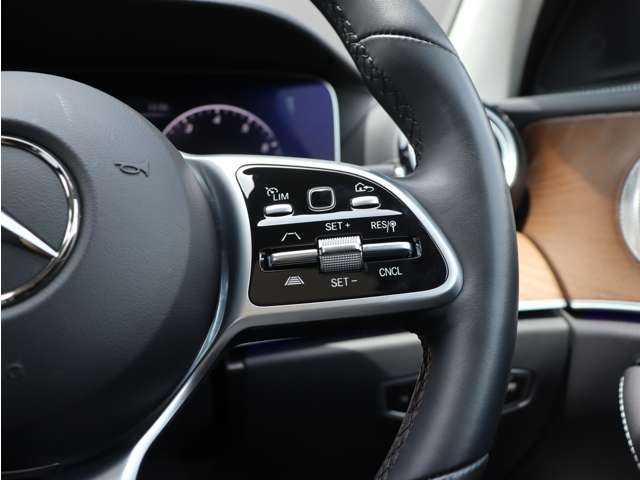 メルセデス・ベンツ Ｅ４５０ 4マチック エクスクルーシブ 長野県 2019(令1)年 2.2万km 赤 パノラマサンルーフ/黒革シート /純正ナビ/フルセグTV /360° カメラ/HUD /CarPlay /Burmester /マルチビームLED /パワーシート/全席ヒーター/ベンチレーション /パワーバックドア /エアサス /純正18AW