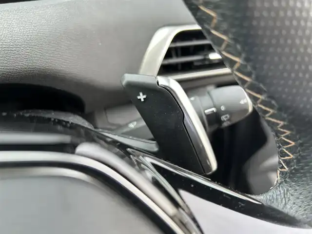 プジョー ５００８ GT ブルーHDi 滋賀県 2022(令4)年 3.1万km グレーⅡ ・サンルーフ/・アダプティブクルーズコントロール/・純正ディスプレイオーディオ/（BT/USB/CarPlay）/・バックカメラ／サイドカメラ/・半革シート／シートヒーター/・前後ドライブレコーダー/・ＥＴＣ/・純正１８ＡＷ/・レーンキープアシスト/・電動テールゲート/・運転席マッサージ機能付き/・オートマチックハイビーム