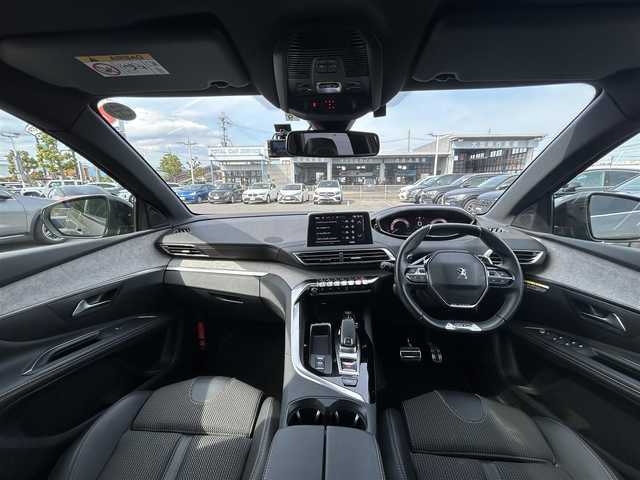 プジョー ５００８ GT ブルーHDi 滋賀県 2022(令4)年 3.1万km グレー ・サンルーフ/・アダプティブクルーズコントロール/・純正ディスプレイオーディオ/（BT/USB/CarPlay）/・バックカメラ／サイドカメラ/・半革シート／シートヒーター/・前後ドライブレコーダー/・ＥＴＣ/・純正１８ＡＷ/・レーンキープアシスト/・電動テールゲート/・運転席マッサージ機能付き/・オートマチックハイビーム
