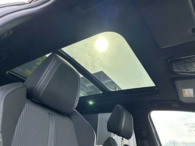 プジョー ５００８ GT ブルーHDi 滋賀県 2022(令4)年 3.1万km グレー ・サンルーフ/・アダプティブクルーズコントロール/・純正ディスプレイオーディオ/（BT/USB/CarPlay）/・バックカメラ／サイドカメラ/・半革シート／シートヒーター/・前後ドライブレコーダー/・ＥＴＣ/・純正１８ＡＷ/・レーンキープアシスト/・電動テールゲート/・運転席マッサージ機能付き/・オートマチックハイビーム