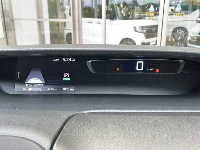 日産 セレナ ハイウェイスター プロパイロットED 静岡県 2017(平29)年 8.2万km ブリリアントホワイトパール 【主要装備】/プロパイロット　/アルパインナビ　/アルパイン後席フリップダウンモニター　/オートホールド　/両側パワースライドドア　/ステアリングスイッチ　/ドライブレコーダー　/アイドリングストップ　/スマートキー/プッシュスタート/純正16インチアルミホイール