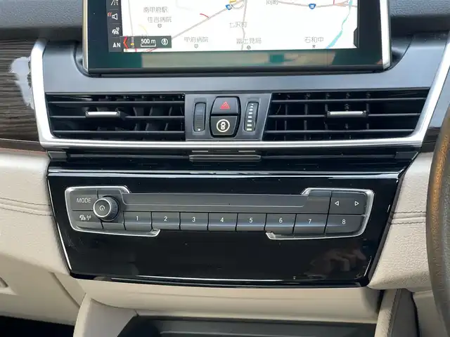 ＢＭＷ ２１８ｄ アクティブツアラー ラグジュアリー 山梨県 2019(令1)年 4.1万km サファイアブラックP 1オナ /AアクティブS /白革 /HUD /純正17AW積込/インテリジェントＳ/コンフォートＡ/パーキングＳＰ/１６ＡＷスタッドレス/純正ＨＤＤナビ/Ｂカメラ/ＰＤＣ/オイスターレザー/シートＨ/Ｐシート/ＡＣＣ/取説/スペアキー/記録簿