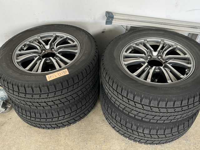 三菱 パジェロ ロング スーパーエクシード 富山県 2012(平24)年 10.4万km ウォームホワイトパール サンルーフ/４WD/レザーシート/3例シート/パワーシート（D／N）/メーカーオプションナビ/BT接続・フルセグTV/クルーズコントロール/シートヒーター/バックカメラ/フォグランプ/純正１８インチAW/純正ドアバイザー/純正フロアマット/横滑り防止装置/スペアキー/電動格納ウインカーミラー/ETC/ナビ取扱説明書/スペアキー/社外AWスタッドレス車載（265/60R18）