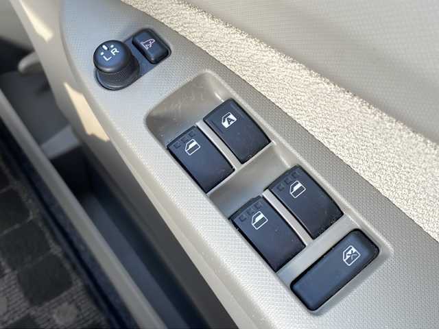スバル ステラ L リミテッド 山口県 2013(平25)年 9.3万km アーバンナイトブルークリスタルメタリック KENWOOD オーディオ【50WX4】/AM/FMラジオ/14インチ純正アルミホイール/純正フロアマット/スマートキー/プッシュアップスタート/アイドリングストップ/オートエアコン/オートライト/ダブルSRSエアバッグ/盗難防止装置/取扱説明書/保証書/ドアバイザー/マッドガード/ワンオーナー