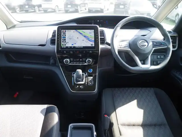 日産 セレナ e－パワー ハイウェイスター V 千葉県 2019(令1)年 6.3万km ダイヤモンドブラック エマージェンシーブレーキ/プロパイロット/インテリジェントクルーズコントロール/両側パワースライドドア/9インチ純正SDナビ/地デジTV/【BD/DVD/CD再生機能　Bluetooth接続】/アラウンドビューモニター/ドライブレコーダー/革巻きステアリング/ステアリングスイッチ/ETC/LEDヘッドライト/ウインカーミラー/コーナーセンサー/社外17インチアルミホイル/サイド/カーテンエアバッグ/インテリジェントキー