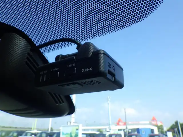 日産 セレナ e－パワー ハイウェイスター V 千葉県 2019(令1)年 6.3万km ダイヤモンドブラック エマージェンシーブレーキ/プロパイロット/インテリジェントクルーズコントロール/両側パワースライドドア/9インチ純正SDナビ/地デジTV/【BD/DVD/CD再生機能　Bluetooth接続】/アラウンドビューモニター/ドライブレコーダー/革巻きステアリング/ステアリングスイッチ/ETC/LEDヘッドライト/ウインカーミラー/コーナーセンサー/社外17インチアルミホイル/サイド/カーテンエアバッグ/インテリジェントキー