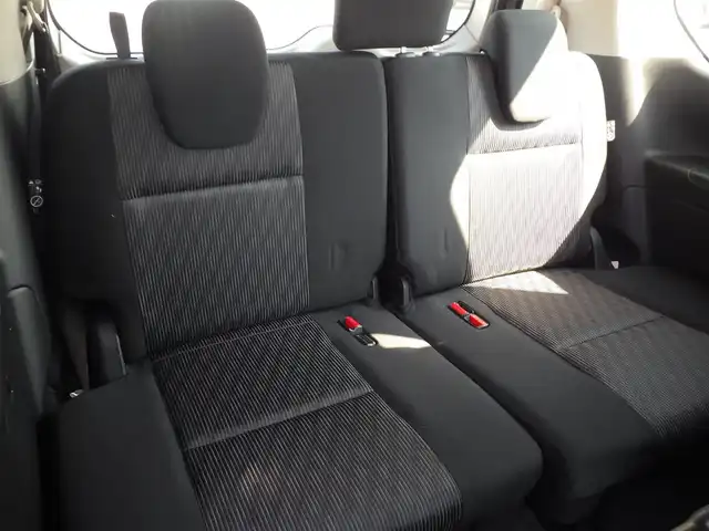 日産 セレナ e－パワー ハイウェイスター V 千葉県 2019(令1)年 6.3万km ダイヤモンドブラック エマージェンシーブレーキ/プロパイロット/インテリジェントクルーズコントロール/両側パワースライドドア/9インチ純正SDナビ/地デジTV/【BD/DVD/CD再生機能　Bluetooth接続】/アラウンドビューモニター/ドライブレコーダー/革巻きステアリング/ステアリングスイッチ/ETC/LEDヘッドライト/ウインカーミラー/コーナーセンサー/社外17インチアルミホイル/サイド/カーテンエアバッグ/インテリジェントキー
