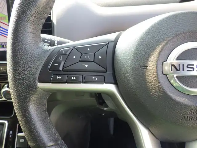 日産 セレナ e－パワー ハイウェイスター V 千葉県 2019(令1)年 6.3万km ダイヤモンドブラック エマージェンシーブレーキ/プロパイロット/インテリジェントクルーズコントロール/両側パワースライドドア/9インチ純正SDナビ/地デジTV/【BD/DVD/CD再生機能　Bluetooth接続】/アラウンドビューモニター/ドライブレコーダー/革巻きステアリング/ステアリングスイッチ/ETC/LEDヘッドライト/ウインカーミラー/コーナーセンサー/社外17インチアルミホイル/サイド/カーテンエアバッグ/インテリジェントキー