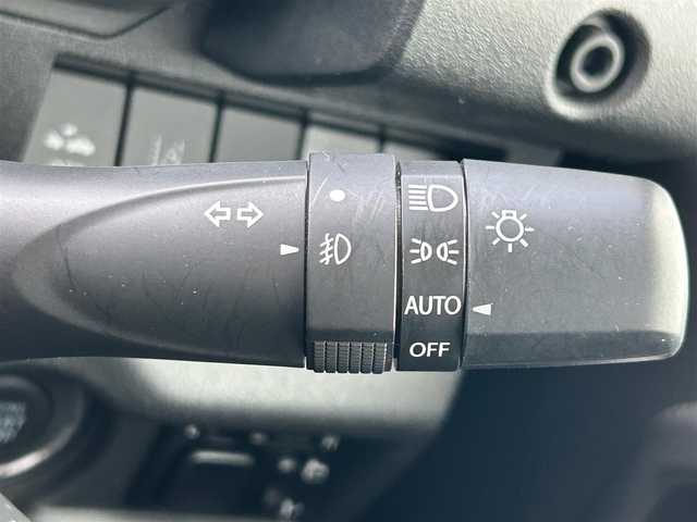 スズキ ジムニー XC 福岡県 2018(平30)年 1.4万km ジャングルグリーン ワンオーナー/4WD/軽量衝撃吸収ボディー/プリクラッシュセーフティ/デュアルセンサーブレーキ/横滑り防止装置/レーンキープアシスト/Panasonic8インチナビ/（BLUETOOTH/フルセグ/CD/DVD)/バックカメラ/クルーズコントロール/LEDライト/オートライト/シートヒーター/純正16インチAW/スマートキー/ドライブレコーダー/ETC/保証書/取扱説明書