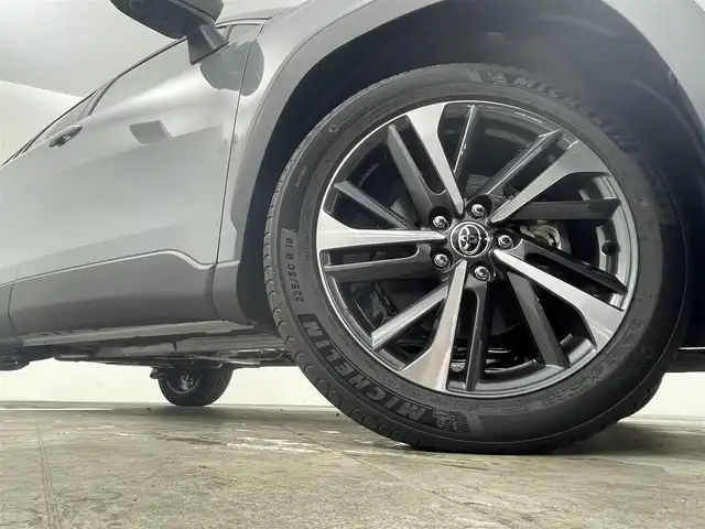 トヨタ カローラ クロス ハイブリッド Z 群馬県 2025(令7)年 0.1千km ガンＭ 登録済未使用車　純正ナビ　全方位　アダプティブクルーズコントロール　レーンアシスト　シートヒーター　純正ドラレコ　オートマチックハイビーム　障害物センサー　電動リアゲート　パワーシート　スマートキー