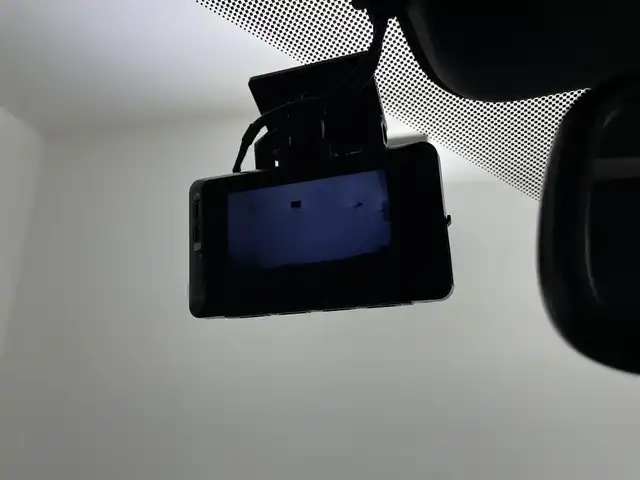 三菱 アウトランダー ＰＨＥＶ P 鹿児島県 2022(令4)年 4.1万km 茶 純正ナビ/（BT/フルセグTV）/パドルシフト/BOSEプレミアムサウンド/アラウンドビューモニター/マイパイロット/ブラインドスポットモニター/電動リアゲート/レザーシート/シートヒーター/パワーシート/ステアリングヒーター/オートライト/オートマチックハイビーム/スマートキー/プッシュスタート/リアサンシェード