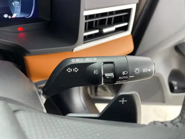 三菱 アウトランダー ＰＨＥＶ P 鹿児島県 2022(令4)年 4.1万km 茶 純正ナビ/（BT/フルセグTV）/パドルシフト/BOSEプレミアムサウンド/アラウンドビューモニター/マイパイロット/ブラインドスポットモニター/電動リアゲート/レザーシート/シートヒーター/パワーシート/ステアリングヒーター/オートライト/オートマチックハイビーム/スマートキー/プッシュスタート/リアサンシェード
