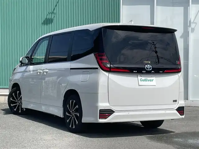トヨタ ノア ハイブリッド S－Z 福岡県 2022(令4)年 7.6万km ホワイトパールクリスタルシャイン 車載メモリーナビ/フルセグTV/両側パワースライドドア/バックカメラ/ETC2.0/レーダークルーズコントロール/コーナーセンサー/オートマチックハイビーム/LEDヘッドランプ/LEDフロントフォグランプ/ディスプレイオーディオプラス/左右独立温度調整オートエアコン/シートヒーター/100V電源/純正アルミホイール/スマートエントリー/スタートシステム
