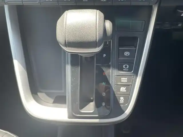 トヨタ ノア ハイブリッド S－Z 福岡県 2022(令4)年 7.6万km ホワイトパールクリスタルシャイン 車載メモリーナビ/フルセグTV/両側パワースライドドア/バックカメラ/ETC2.0/レーダークルーズコントロール/コーナーセンサー/オートマチックハイビーム/LEDヘッドランプ/LEDフロントフォグランプ/ディスプレイオーディオプラス/左右独立温度調整オートエアコン/シートヒーター/100V電源/純正アルミホイール/スマートエントリー/スタートシステム