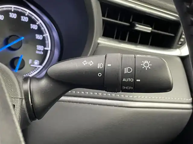 トヨタ ハリアー ハイブリッド Z 埼玉県 2020(令2)年 4.6万km プレシャスブラックパール メーカーナビ　バックカメラ　ＢＳＭ　ＨＵＤ　ＪＢＬサウンド　セーフティセンス　レーダークルーズコントロール　ビルトインＥＴＣ２．０　デジタルインナーミラー　ステアリングヒーター　ＡＣ１００Ｖ　ＬＥＤ
