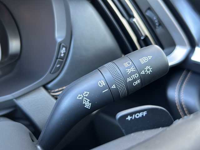 マツダ ＣＸ－６０ XD エクスクルーシブモード 鳥取県 2023(令5)年 1.7万km ロジウムホワイトプレミアムメタリック ワンオーナー/mi-DRIVE-AWD/スマートキーx2個/BOSEサウンドシステム/ダブルサンルーフ/ナッパレザーシート/ヘッドアップディスプレイ/全方位カメラ/フルディスプレイメーター/前後ドライブレコーダー/プリクラッシュセーフティ/ブラインドスポット/レーンデパーチャー/アダクティブクルーズ/オートハイビーム/インテリジェントソナー/パワーテールゲート/マツダコネクトナビ/フルセグ・Bluetooth/前席パワーシート（D席メモリ）/前席エアーシート/全席シートヒーター/ハンドルヒーター/テレスコピックステアリング/LEDヘッドライト/オートワイパー/オートリトラクトミラー/ETCユニット/スタットレスAW4本積込/保証書・取説