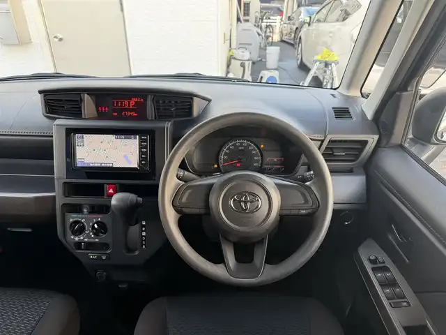 トヨタ ルーミー X 愛知県 2021(令3)年 2.8万km ブラックマイカメタリック /禁煙車//純正メモリナビ//地デジ/CD/SD/BT//FM/AM//前後ドライブレコーダー//バックカメラ//ETC//パワースライドドア//スマートアシスト//車線逸脱警報//衝突警報//衝突回避支援ブレーキ//ブレーキ抑制付誤発進抑制機能//先行車発進お知らせ//オートライト//オートハイビーム//オートリトラミラー//リアサンシェード//横滑り防止//PWRモード//アイドリングストップ//ISOFIX//スマートキー//プッシュスタート//純正フロアマット//純正ドアバイザー//保証書//取扱説明書//ナビ取扱説明書//ディーラー記録簿R3-R6//スペアキー