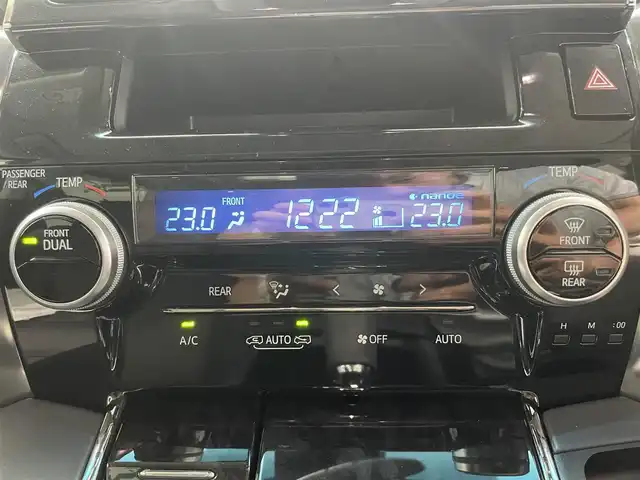 トヨタ アルファード S Cパッケージ 鹿児島県 2019(令1)年 1.9万km ホワイトパールクリスタルシャイン 禁煙車　/ツインムーンルーフ　/純正フリップダウンモニター　/純正９インチナビ　/トヨタセーフティセンス/前後コーナーセンサー/バックカメラ　/全席パワーシート　/両側パワースライドドア/前席シートヒーター/前席シートベンチレーション/ウッド調コンビハンドル　/LEDヘッドライト/ETC/純正アルミホイール/オートライト/オートマチックハイビーム