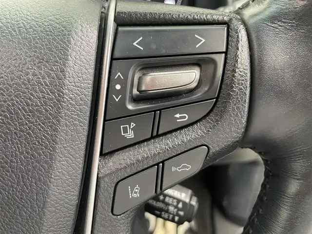 トヨタ アルファード S Cパッケージ 鹿児島県 2019(令1)年 1.9万km ホワイトパールクリスタルシャイン 禁煙車　/ツインムーンルーフ　/純正フリップダウンモニター　/純正９インチナビ　/トヨタセーフティセンス/前後コーナーセンサー/バックカメラ　/全席パワーシート　/両側パワースライドドア/前席シートヒーター/前席シートベンチレーション/ウッド調コンビハンドル　/LEDヘッドライト/ETC/純正アルミホイール/オートライト/オートマチックハイビーム