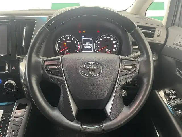 トヨタ アルファード S Cパッケージ 鹿児島県 2019(令1)年 1.9万km ホワイトパールクリスタルシャイン 禁煙車　/ツインムーンルーフ　/純正フリップダウンモニター　/純正９インチナビ　/トヨタセーフティセンス/前後コーナーセンサー/バックカメラ　/全席パワーシート　/両側パワースライドドア/前席シートヒーター/前席シートベンチレーション/ウッド調コンビハンドル　/LEDヘッドライト/ETC/純正アルミホイール/オートライト/オートマチックハイビーム