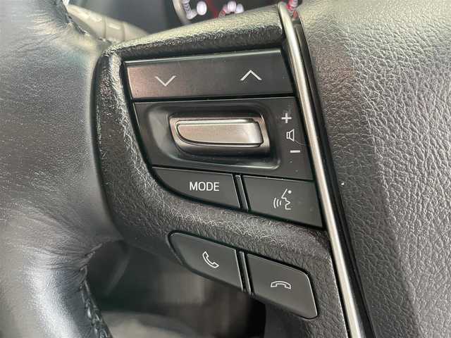 トヨタ アルファード S Cパッケージ 鹿児島県 2019(令1)年 1.9万km ホワイトパールクリスタルシャイン 禁煙車　/ツインムーンルーフ　/純正フリップダウンモニター　/純正９インチナビ　/トヨタセーフティセンス/前後コーナーセンサー/バックカメラ　/全席パワーシート　/両側パワースライドドア/前席シートヒーター/前席シートベンチレーション/ウッド調コンビハンドル　/LEDヘッドライト/ETC/純正アルミホイール/オートライト/オートマチックハイビーム