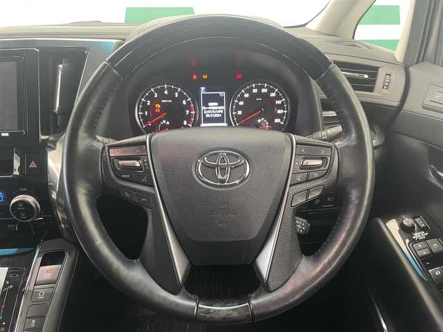 トヨタ アルファード S Cパッケージ 鹿児島県 2019(令1)年 1.9万km ホワイトパールクリスタルシャイン 禁煙車　/ツインムーンルーフ　/純正フリップダウンモニター　/純正９インチナビ　/トヨタセーフティセンス/前後コーナーセンサー/バックカメラ　/全席パワーシート　/両側パワースライドドア/前席シートヒーター/前席シートベンチレーション/ウッド調コンビハンドル　/LEDヘッドライト/ETC/純正アルミホイール/オートライト/オートマチックハイビーム