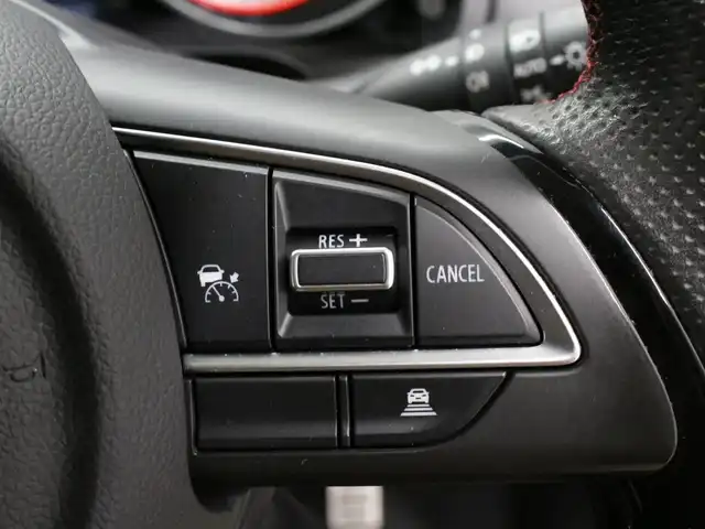 スズキ スイフト スポーツ 三重県 2023(令5)年 2.9万km スーパーブラックパール ワンオーナー /セーフティサポート /アイドリングストップ/ストラーダSDナビ・地デジTV/・DVD/CD/・Bluetooth/全方位ミニター用カメラパッケージ/バックソナー/アダプティブクルーズコントロール/ブラインドスポットモニター/シートヒーター/ビルトインETC/純正17インチアルミホイール/純正エアロ/LEDヘッドランプ/・オートライト/ハイビームアシスト/フロントフォグランプ/プッシュエンジンスタート/スマートキー×2/新車時保証書/取扱説明書