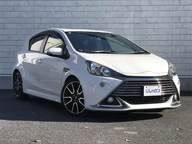 トヨタ アクア G G’s 栃木県 2014(平26)年 8.8万km ライムホワイトパールクリスタルシャイン (株)IDOMが運営する【じしゃロン小山店】の自社ローン対象車両になります。こちらは現金ご利用時の価格です。/自社ローンご希望の方は別途その旨お申付け下さい。//禁煙車/純正フルセグナビ/（CD/DVD/AM/FMラジオ）/(Bluetooth)/スマートキー/プッシュスタート/バックカメラ/ＥＴＣ/シートヒーター/ステアリングリモコン/電動格納ドアミラー/パワーウインドウ/オートライト/防眩ミラー