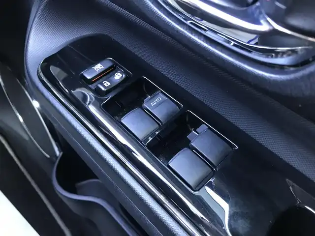 トヨタ アクア G G’s 栃木県 2014(平26)年 8.8万km ライムホワイトパールクリスタルシャイン (株)IDOMが運営する【じしゃロン小山店】の自社ローン対象車両になります。こちらは現金ご利用時の価格です。/自社ローンご希望の方は別途その旨お申付け下さい。//禁煙車/純正フルセグナビ/（CD/DVD/AM/FMラジオ）/(Bluetooth)/スマートキー/プッシュスタート/バックカメラ/ＥＴＣ/シートヒーター/ステアリングリモコン/電動格納ドアミラー/パワーウインドウ/オートライト/防眩ミラー