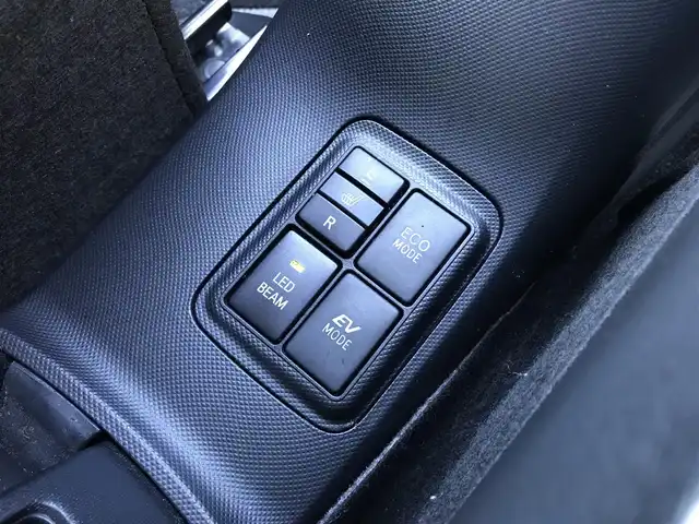 トヨタ アクア G G’s 栃木県 2014(平26)年 8.8万km ライムホワイトパールクリスタルシャイン (株)IDOMが運営する【じしゃロン小山店】の自社ローン対象車両になります。こちらは現金ご利用時の価格です。/自社ローンご希望の方は別途その旨お申付け下さい。//禁煙車/純正フルセグナビ/（CD/DVD/AM/FMラジオ）/(Bluetooth)/スマートキー/プッシュスタート/バックカメラ/ＥＴＣ/シートヒーター/ステアリングリモコン/電動格納ドアミラー/パワーウインドウ/オートライト/防眩ミラー