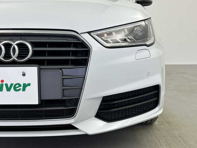 アウディ Ａ１ SB 1．0TFSI 奈良県 2016(平28)年 2.7万km グレイシアホワイトメタリック 純正ナビ/Bluetooth CD フルセグTV/バックカメラ/LEDヘッドライト/純正15インチAW/コーナーセンサー/アイドリングストップ/オートライト/ETC