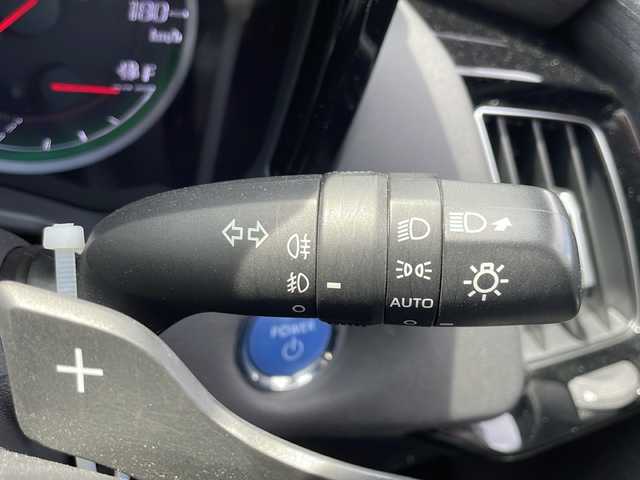 トヨタ クラウン ハイブリッド RS Four 新潟県 2019(平31)年 4.6万km プレシャスブラックパール 純正ナビ/フルセグＴＶ/衝突軽減ブレーキ/夏冬タイヤ/エンジンスターター/ＥＴＣ/寒冷地仕様/クルーズコントロール/バックカメラ/コーナーセンサー/オートハイビーム/ドライブレコーダー/パワーシート/LEDヘッドライト/フォグランプ/シーケンシャルウィンカー/ウィンカーミラー/電格ミラー/ドアバイザー