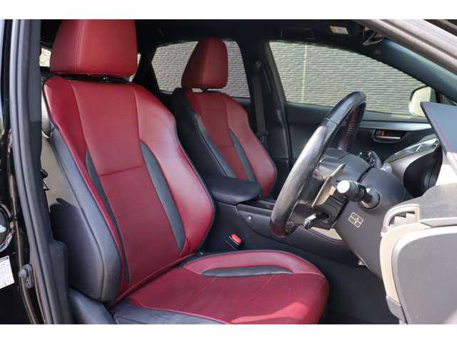レクサス ＮＸ 300h Fスポーツ 大分県 2017(平29)年 6.5万km ブラック ワンオーナー/レクサスセーフティシステム＋/取扱説明書/保証書/サンルーフ/三眼LEDヘッドライト/純正ナビ/地デジ/Bluetooth/バックカメラ/赤革/シートヒーター/パワーシート/ステアリングヒーター/純正18インチAW/純正フロアマット/ETC
