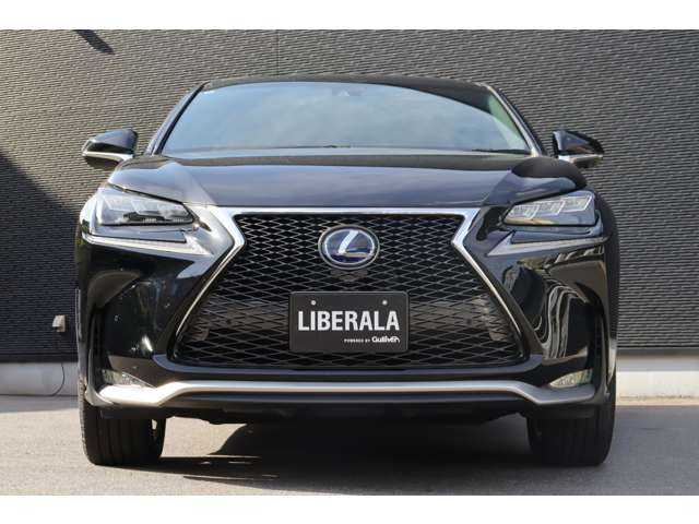 レクサス ＮＸ 300h Fスポーツ 大分県 2017(平29)年 6.5万km ブラック ワンオーナー/レクサスセーフティシステム＋/取扱説明書/保証書/サンルーフ/三眼LEDヘッドライト/純正ナビ/地デジ/Bluetooth/バックカメラ/赤革/シートヒーター/パワーシート/ステアリングヒーター/純正18インチAW/純正フロアマット/ETC