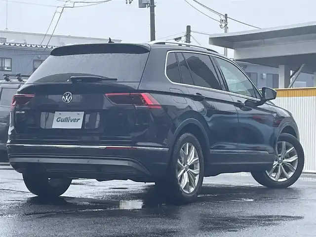フォルクスワーゲン ティグアン TSI ハイライン 宮城県 2018(平30)年 8.5万km 黒 純正ナビ/フルセグTV/Bluetooth/前席シートヒーター/レーダークルーズコントロール/レーンキープアシスト/サイドアシスト/リアトラフィックアラート/フロントアシスト/パーキングアシスト/全周囲モニター/純正マット/純正AW