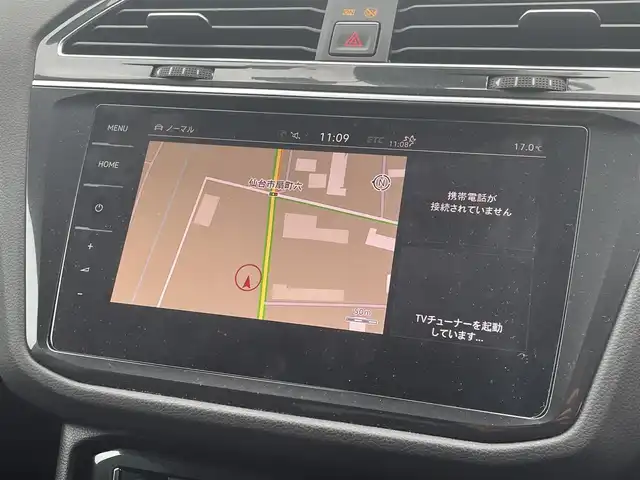 フォルクスワーゲン ティグアン TSI ハイライン 宮城県 2018(平30)年 8.5万km 黒 純正ナビ/フルセグTV/Bluetooth/前席シートヒーター/レーダークルーズコントロール/レーンキープアシスト/サイドアシスト/リアトラフィックアラート/フロントアシスト/パーキングアシスト/全周囲モニター/純正マット/純正AW