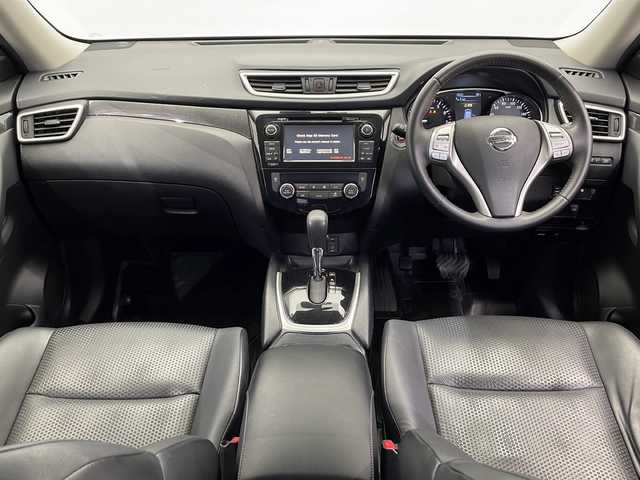 日産 エクストレイル 20Xtt エマージェンシーブレーキ 栃木県 2017(平29)年 4.9万km ブリリアントホワイトパール 純正メーカーオプションメモリナビ/(CD/DVD/USB/AUX/フルセグTV/Bluetooth)/全方位カメラ/バックカメラ/ドライブレコーダー/電動リアゲート/フロントフォグライト/LEDヘッドライト/前後クリアランスソナー/カプロンシート/クルーズコントロール/センターロック/保証書・取説あり