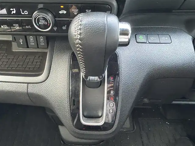 ホンダ Ｎ ＢＯＸ L ターボ 長崎県 2021(令3)年 5.8万km クリスタルブラックパール /純正ナビ/バックカメラ/（AM/FM/CD/DVD/Bluetooth/フルセグTV）//ホンダセンシング//追従式クルーズコントロール//パドルシフト//レーンキープアシスト//両側パワースライドドア//LEDヘッドライト//ビルトインETC//スマートキー/プッシュスタート