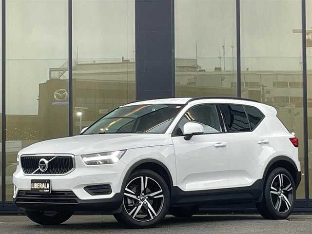 ボルボ ＸＣ４０ T4 石川県 2019(令1)年 3万km 白 衝突軽減ブレーキ/アダプティブクルーズコントロール/ブラインドスポットモニター/レーンキープアシスト/純正ナビ　/ＡｐｐｌｅＣａｒＰｌａｙ/３６０カメラ/クリアランスソナー/ＬＥＤヘッドライト