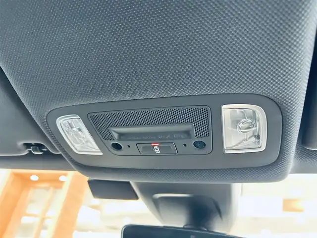 アウディ ＴＴクーペ 2．0 TFSI Sラインパック 大阪府 2016(平28)年 5.2万km パール バーチャルコックピット/ハーフレザー/純正ナビ/TV/純正18インチAW/マトリクスLED/パドルシフト/ETC