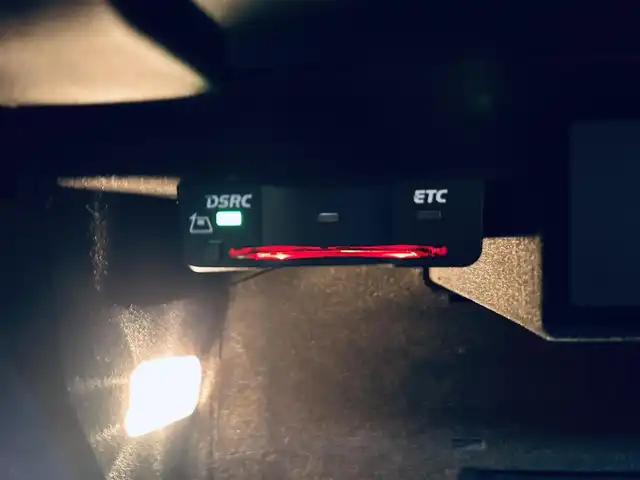 アウディ ＴＴクーペ 2．0 TFSI Sラインパック 大阪府 2016(平28)年 5.2万km パール バーチャルコックピット/ハーフレザー/純正ナビ/TV/純正18インチAW/マトリクスLED/パドルシフト/ETC