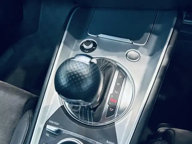 アウディ ＴＴクーペ 2．0 TFSI Sラインパック 大阪府 2016(平28)年 5.2万km パール バーチャルコックピット/ハーフレザー/純正ナビ/TV/純正18インチAW/マトリクスLED/パドルシフト/ETC