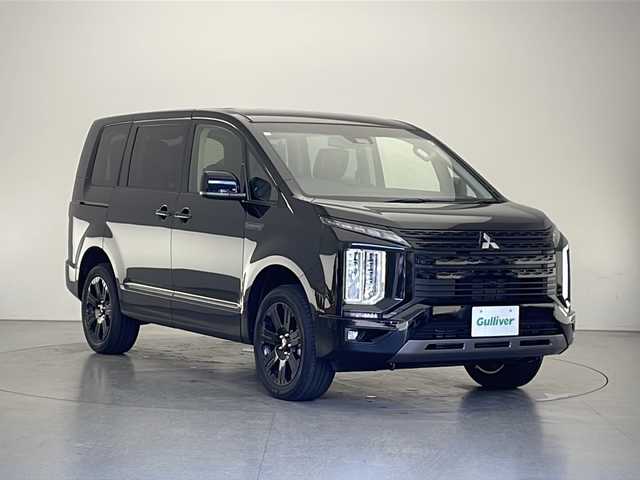 三菱 デリカＤ：５ シャモニー 長野県 2025(令7)年 0.1千km ブラックダイヤモンド 未使用車/4WD/全周囲カメラ/パワーバックドア/クルーズコントロール（追従あり）/レーンキープアシスト/衝突被害軽減システム/BSM/デジタルインナーミラー/パワーシート（D席）/ハーフレザーシート/ステアリングヒーター/パドルシフト/電動パーキングブレーキ/ブレーキオートホールド/LEDヘッドライト/フォグランプ/オートマチックハイビーム/オートライト/18インチ純正アルミホイール/アイドリングストップ/スマートキー/スペアキー（１本）
