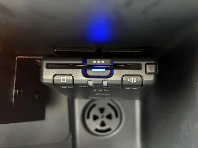 ＭＩＮＩ ＢＭＷ ミニ クーパー クラシックトリム 石川県 2022(令4)年 1.5万km ペッパー・ホワイト メーカーナビ/（FM/AM/CD/Bluetooth）/バックカメラ/パーキングアシスト/衝突軽減/クリアランスソナー/クルーズコントロール/ハーフレザーシート/シートヒーター/ETC/ドライブレコーダー/LEDヘッドライト/純正AW