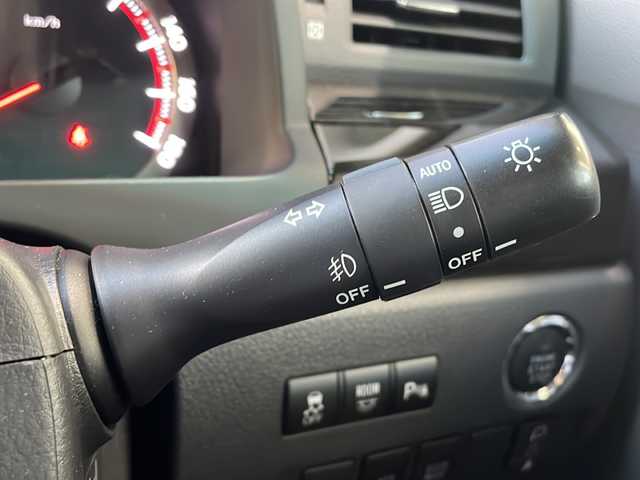 トヨタ アルファード 350S タイプゴールドⅡ 高知県 2014(平26)年 3.9万km ホワイトパールクリスタルシャイン 社外ナビ/(Bluetooth/CD/SD/DVD/USB/フルセグ)/フリップダウンモニター/システムコンソールBOX/(ヒーター/クーラー)/サンルーフ/ビルトインETC/バックカメラ/サイドカメラ/クルーズコントロール/両側パワースライドドア/パワーバックドア/純正18インチアルミホイール/オートライト/LEDヘッドライト/フォグランプ/アダプティブフロントライティングシステム/プッシュスタート/スマートキー/100V充電/MTモード付AT/オットマン/3列シート/横滑り防止装置/盗難防止装置/衝突被害軽減ブレーキ/オートリトラクタブルミラー/純正フロアマット/ドアバイザー