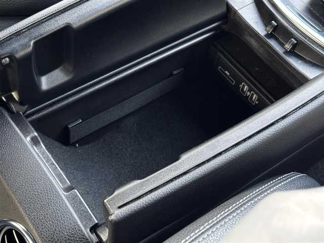 メルセデス・ベンツ Ｃ１８０ クーペ スポーツ 山梨県 2016(平28)年 3.6万km ポーラホワイト レーダーSP/キーレスゴー　/ARTICOレザー/純正ＨＤＤナビ/Ｂカメラ/パークトロニック/ディストロニックＰ/ＬＥＤヘッドライト/オートライト/フルセグ/ＣＤ/ＤＶＤ/純正１８インチＡＷ/Ｐシート
