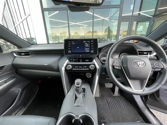 トヨタ ハリアー G 栃木県 2021(令3)年 2万km ブラック トヨタセーフティセンス/純正ディスプレイオーディオ/BluetoothAudio/バックカメラ/ETC/デジタルインナーミラー/ハーフレザーシート/パワーシート/クリアランスソナー/レーダークルーズコントロール/LEDヘッドライト/フォグランプ/パワーバックドア/スマートキー/プッシュスタート/保証書