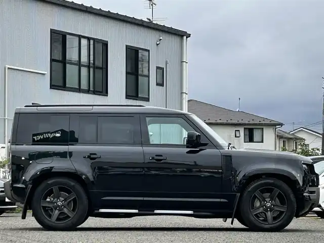 ランドローバー ランドローバー ディフェンダー 110XダイナミックSE 宮城県 2022(令4)年 1.1万km サントリーニブラック /ワンオーナー//パノラミックスライディングルーフ//メリディアンサウンド//エアサスペンション//背面タイヤ有り//純正マルチメディアナビ//AM/FM/BT/スマートフォン連携//黒レザーシート//前席パワーシート//全方位カメラ//アダブティブクルーズコントロール//エマージェンシーブレーキ//ブラインドスポットモニター//LEDヘッドライト//ETC2.0